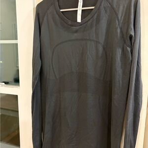 Lululemon Black Long Sleeve Top